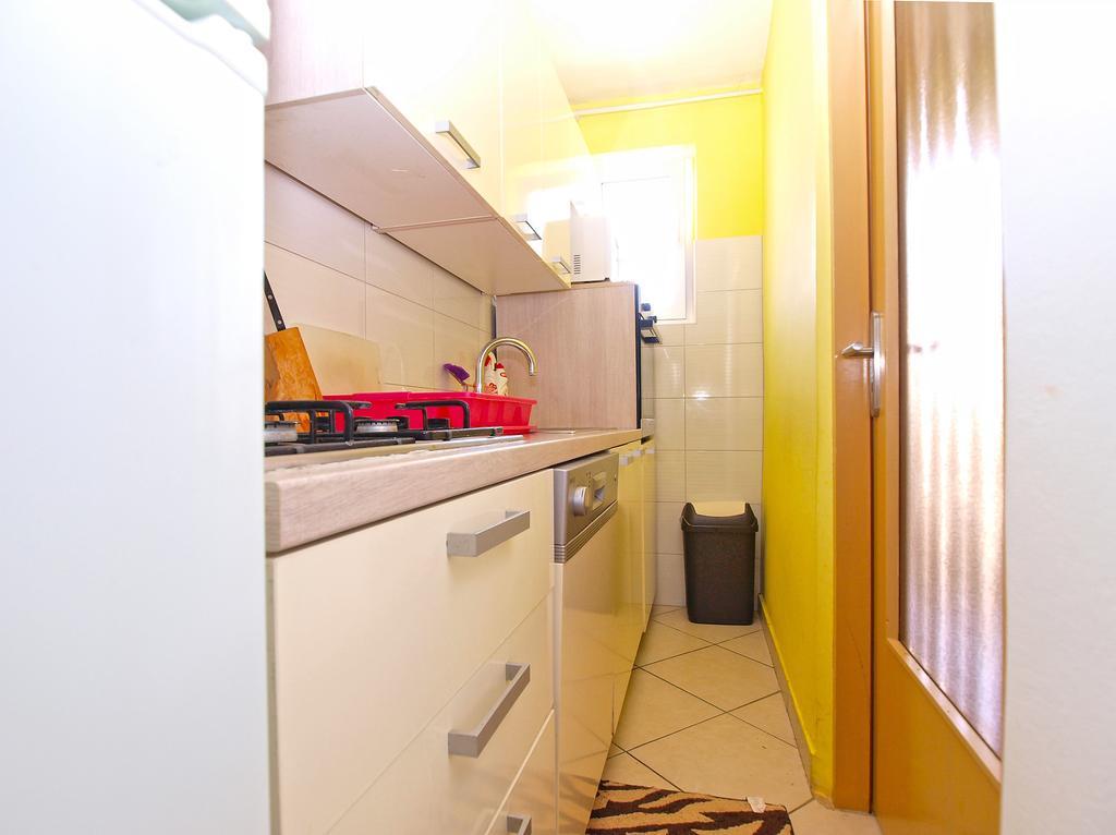 Apartments Tereza 1352 Pula Exterior photo