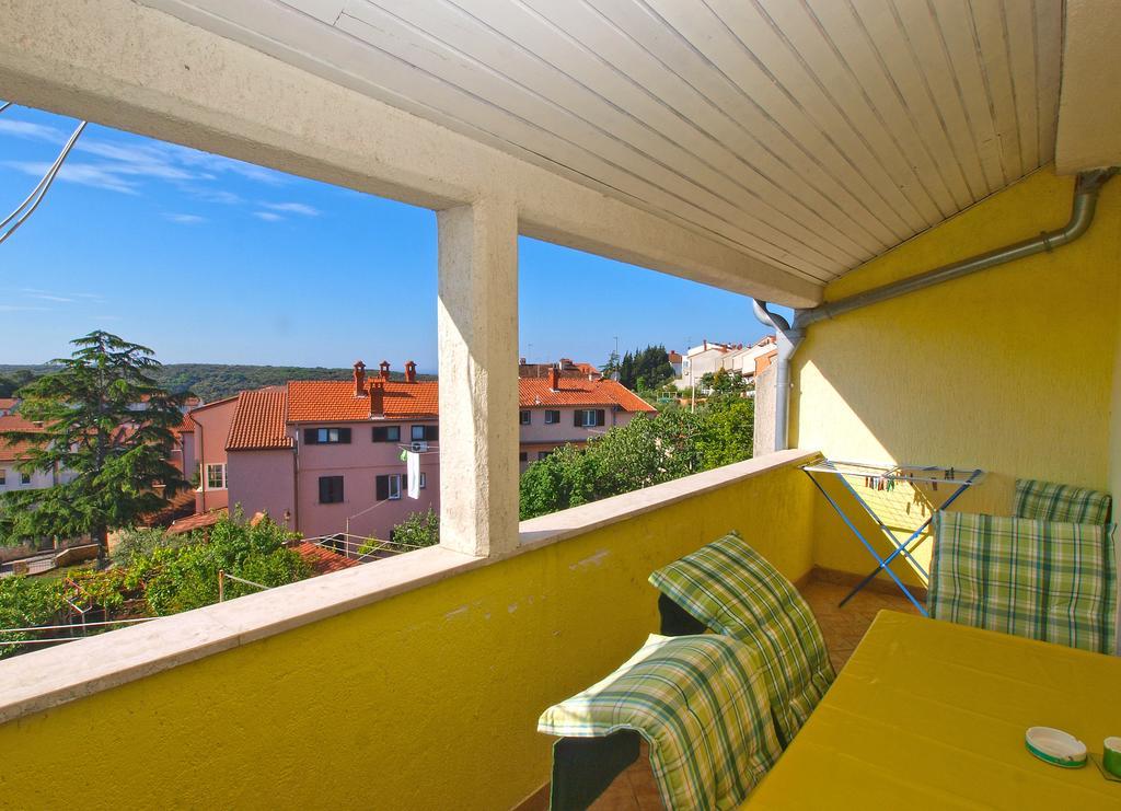 Apartments Tereza 1352 Pula Exterior photo